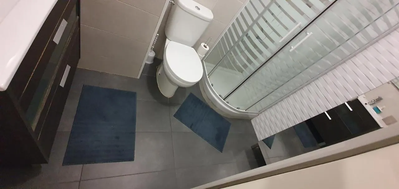 Apartaments B O D Collblanc L'Hospitalet de Llobregat 0*,